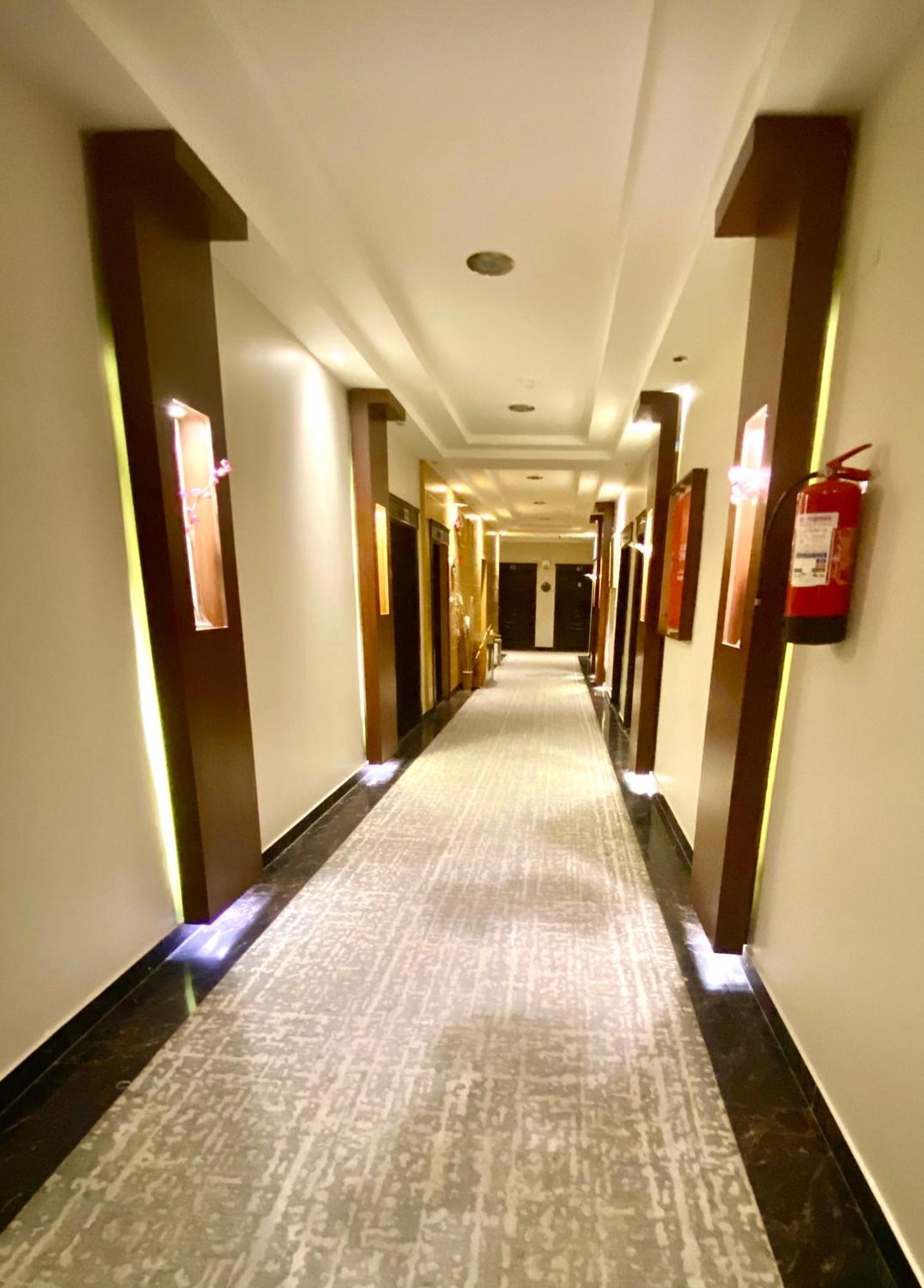 Al Joon Hotel Riad Exterior foto